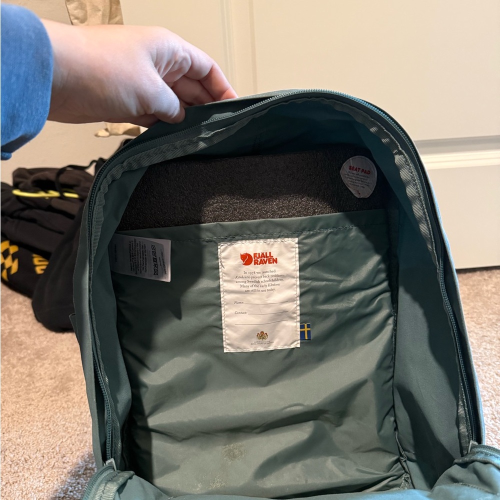 Fjallraven Backpack - Picture 6 of 6